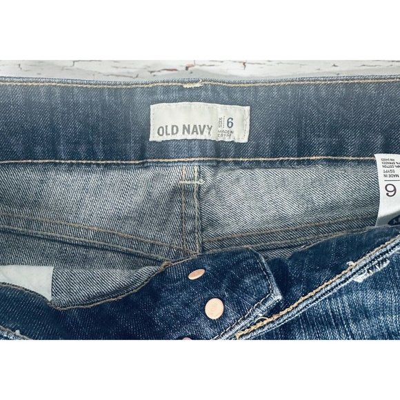 Old Navy Jean Shorts Sz 6 Blue Denim Double Button 3” Inseam Booty Shortie - Picture 5 of 8